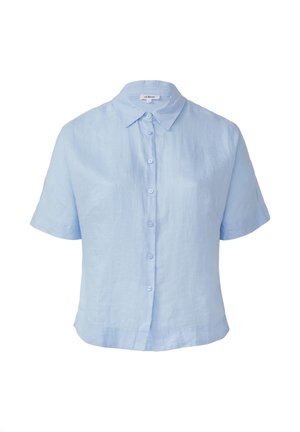 Jasnoniebieska, krótki rękaw, koszula zapinana na guziki z lnu, z klasycznym kołnierzykiem, posiadająca prosty dół i zwykłe zapięcie na guziki.