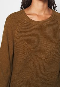 VILA Strickpullover - brown