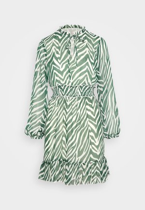 ONLY ONLDAISY SHORT SMOCK DETAIL DRESS - Kjole - cloud dancer/green