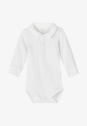 Biely polo body s dlhým rukávom vyrobené z mäkkého bavlneného materiálu, so golierom, radom gombíkov a patentkami na dne pre jednoduché obliekanie.