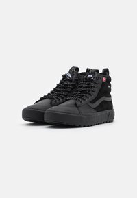 Vans SK8-HI MTE - Sapatilhas de cano alto - black