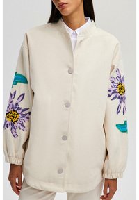 WITH EMBROIDERY - Īss mētelis - natural