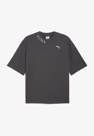Grå kortærmet t-shirt lavet af bomuld, med rund halsudskæring, PUMA-logo broderet på brystet og en afslappet pasform.