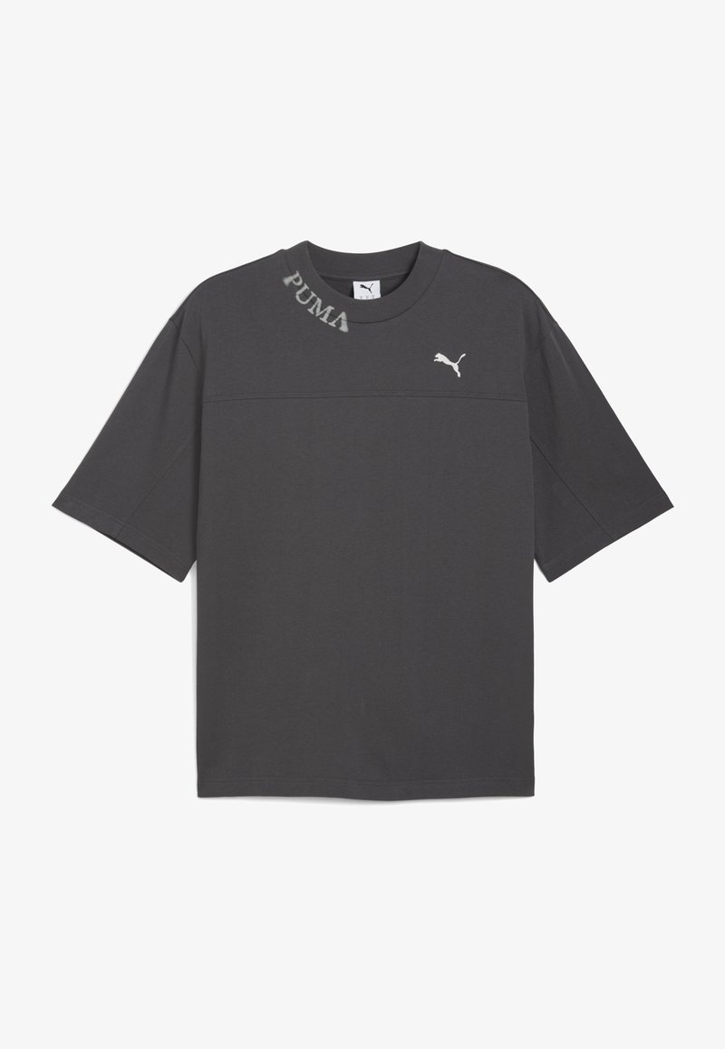 Grå kortærmet t-shirt lavet af bomuld, med rund halsudskæring, PUMA-logo broderet på brystet og en afslappet pasform.