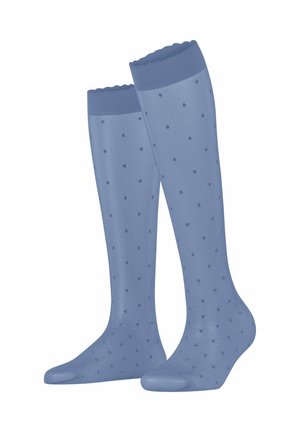 Lichtblauwe kniehoge sokken met een gestructureerd patroon, voorzien van kleine marineblauwe stippen en een gegolfde rand aan de bovenkant.