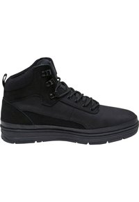 Scarpe alte nere con una texture liscia, design con lacci, tessuto morbido e suola in gomma, caratterizzate da occhielli metallici e colletto imbottito.