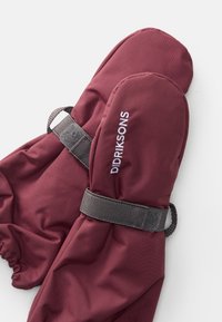 Bordové zateplené palčiaky s nastaviteľnými šedými popruhmi a bielym logom "DIDRIKSONS" na jednom palci, na bielom pozadí.