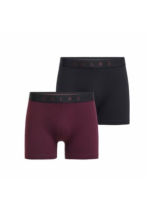 Zwei Paare Boxer-Shorts: eine schwarze und eine dunkle burgunderfarbene. Hergestellt aus weichem, dehnbarem Material mit einem elastischen, gebrandeten Bund.
