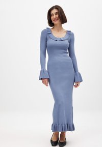 SCOOP NECK FLOUNCE - Maksimekko - dusty blue