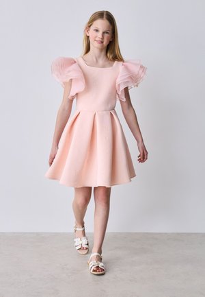 Baker by Ted Baker, REGULAR FIT - FRILL SLEEVE EMBOSSED - Hverdagskjole - pink
