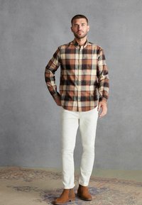 Next CHECK - Vapaa-ajan kauluspaita - rust orange