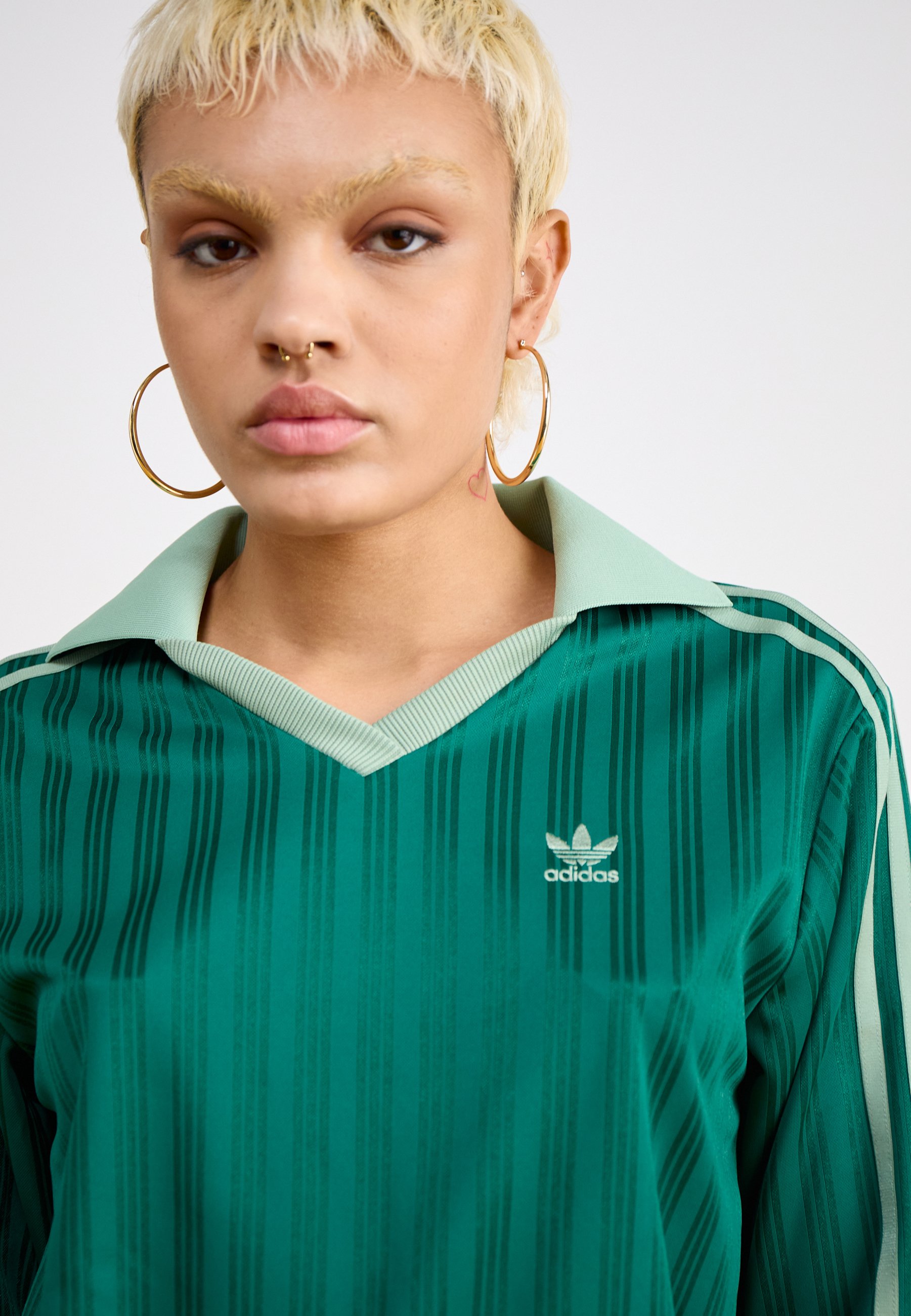 売れ筋商品|||アディダスオリジナルス Tシャツ レディース トップス V NECK TEE - Polo shirt - collegiate green レディース 【adidas】 アディダス W V-NECK POLO ショート