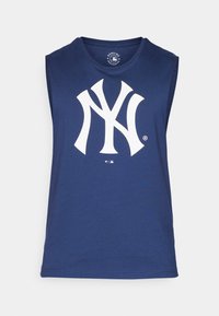 Laa t-paita ilman hihoja, tummansininen, valmistettu puuvillasta. Etupuolella on iso valkoinen New York Yankees -logo ja pyöreä kaula-aukko.