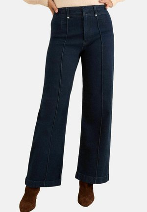PETITE FIT - PINTUCK CROP WIDE - Wide leg - rinse blue