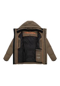 Brun polstret jakke med oransje aksent. Innsiden har svart fôr, lommer og en trykt etikett. Designet inkluderer hette og glidelås.