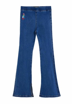 Jeans acampanados de mezclilla azul con texto colorido bordado en el muslo izquierdo. Cuenta con aberturas laterales en el dobladillo y una cintura elástica.