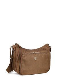 Borsa a spalla sintetica marrone con motivo floreale in rilievo, dotata di tasca frontale con zip, tracolla regolabile e dettaglio del logo metallico.