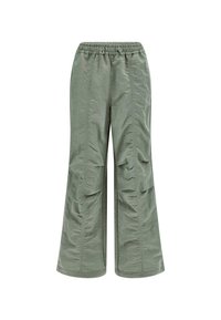 Pantaloni de nuanță verde deschis, dintr-un amestec de nailon, cu un design cu picior larg, talie elastică și buzunare laterale. Au o textură fină și o croială lejeră.