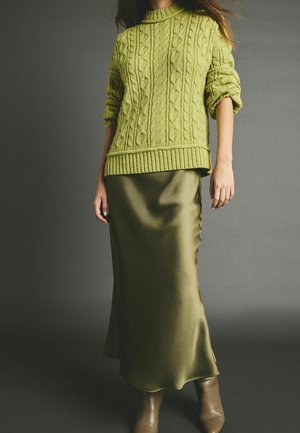 Next Sweter