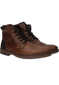 Bruine leren enkelboots met zwarte accenten, voorzien van een ronde neus, vetersluiting, metalen oogjes en een gestructureerde rubberen zool.
