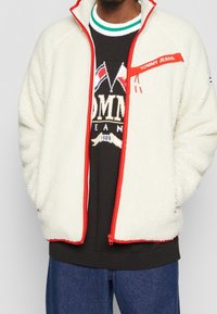 Tommy Jeans Kurtka z polaru