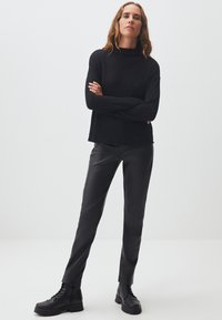 Jimmy Key HALF TURTLENECK LONG SLEEVED PLAIN - Camicetta - black