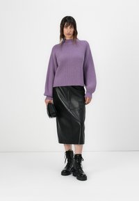 DRYKORN KIMONI - Maglione - purple