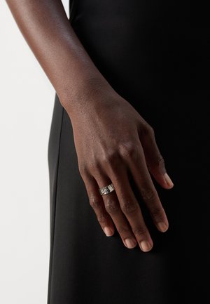 HAMMERED UNISEX - Anello - silver-coloured