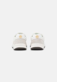 Scotch & Soda CELEST - Trainers - off white