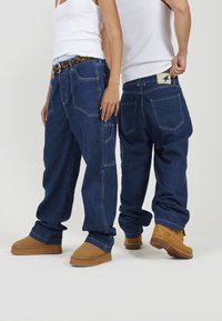 LEGACY STUDIOS MIKE UNISEX - Džíny Relaxed Fit - dark wash