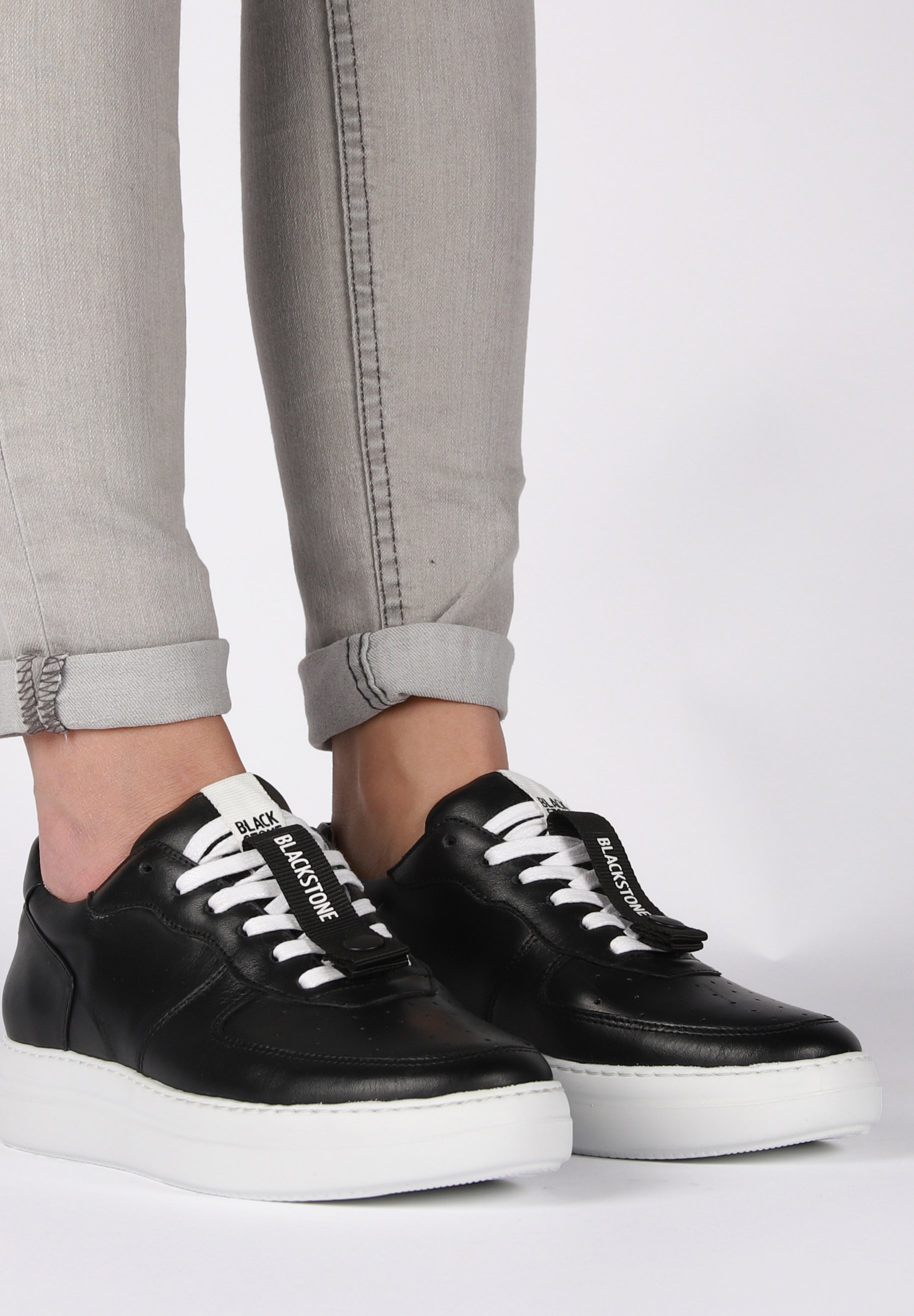 Blackstone Dames Sneakers Wit led laag sneaker | Van den Assem