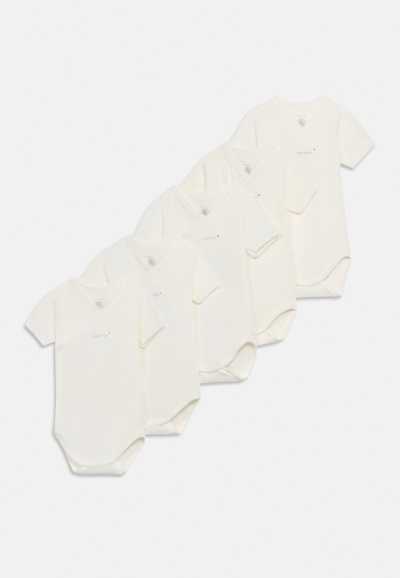 Πέντε παιδικά κορμάκια με κοντά μανίκια σε κρεμ χρώμα, με τύπο λαιμόκοψης που τυλίγεται, τοποθετημένα σε σειρά καταρράκτη πάνω σε λευκό φόντο.
