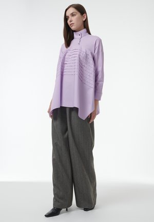 ASYMMETRIC HEM PINTUCK - Bluse - purple