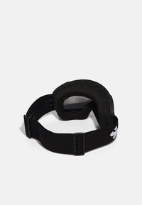 Sorte skibriller med polstret ramme og justerbar rem, med teksturerte detaljer og en glatt innerside for komfort.