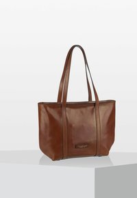 Borsa a tracolla in pelle marrone con due manici, finitura lucida e cuciture decorative. Presenta un logo del marchio su un'etichetta rettangolare.