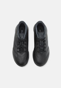 adidas Performance PREDATOR LEAGUE TF UNISEX - Botines de fútbol para césped - core black/carbon