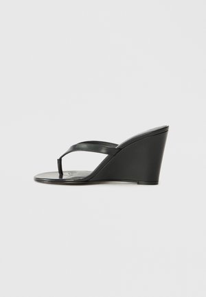 THE WEDGE - T-bar sandals - black