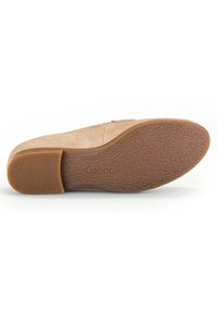 Thumbnail Image 4