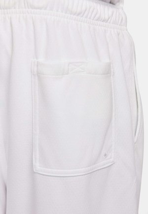 Nike Sportswear, NIKE SPORTSWEAR MEN'S MESH FLOW SHORTS CLUB - Trainingsbroek - white black
