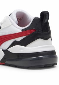 Puma VIS2K  - Športni copati - white for all time red black