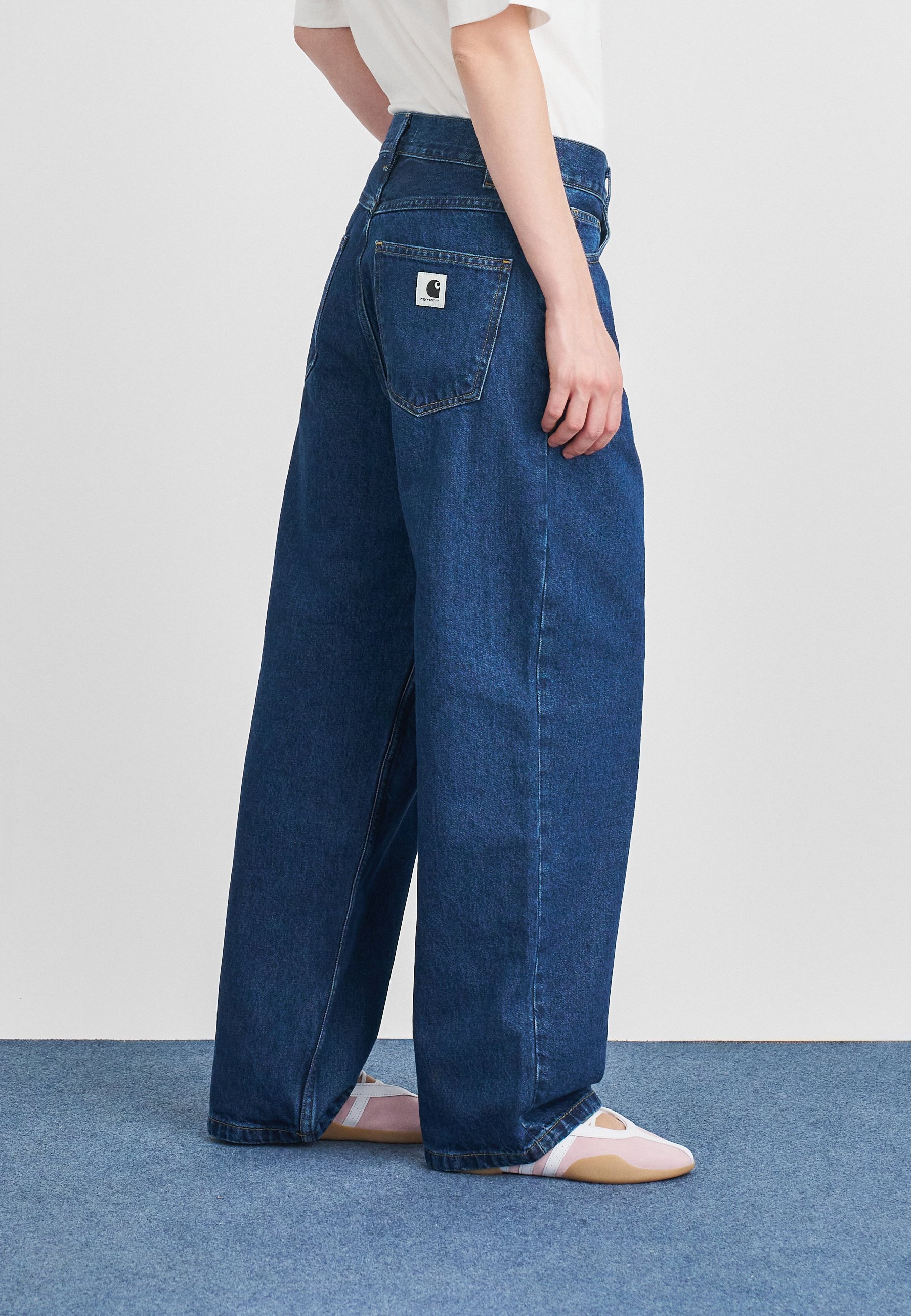 Carhartt WIP BRANDON PANT - Relaxed fit jeans - blue stone washed 