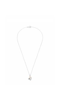 Silverfärgad kedjehalsband med ett hjärthänge med guldaccent och intrikata detaljer. Enkel låsning på baksidan.