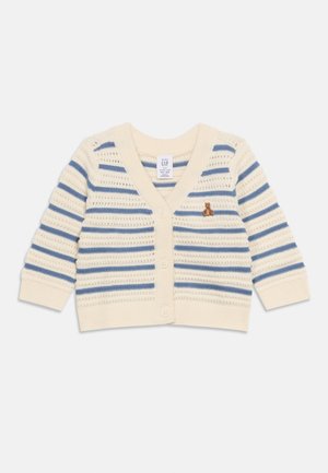 Krēmkrāsas adīts bērnu kardigans ar ziliem horizontāliem svītrām, pogām priekšpusē un mazu lācēna izšuvumu uz krūtīm.