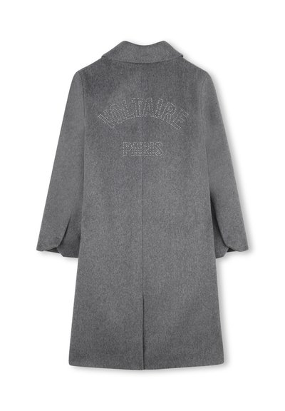 Cappotto in misto lana grigio con colletto, maniche ampie e taglio dritto. Testo evidente "VOLTAIRE PARIS" in strass sul retro.