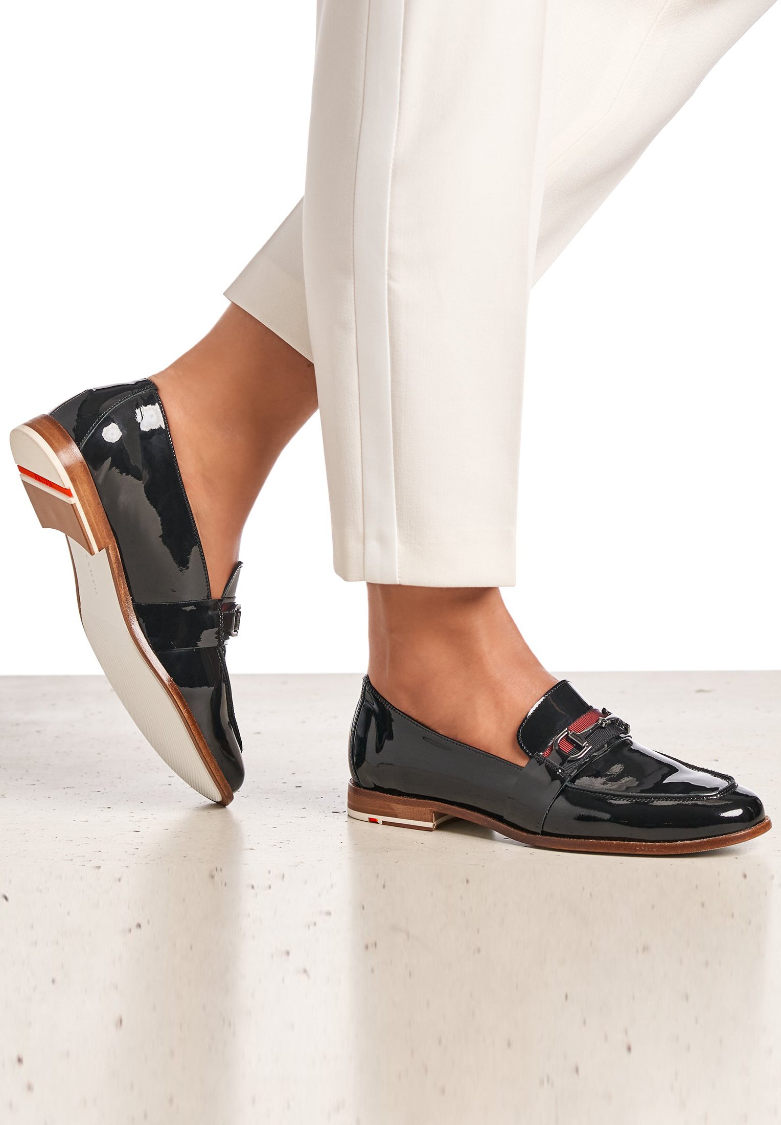 Lloyd Slipper - schwarz - Zalando.ch