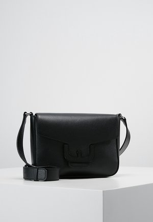 Axelremsväska - black
