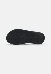 Reef CUSHION PHANTOM - Japonki