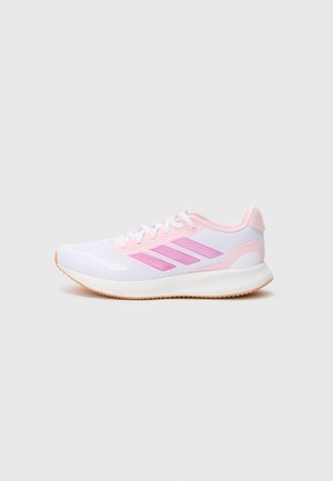 RUNFALCON 5 UNISEX - Maanteejooksu jalatsid - white/clear pink