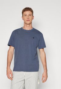 Timberland - DUNSTAN SHORT SLEEVE TEE - T-Shirt basic - dark sapphire Thumbnail-Bild 1