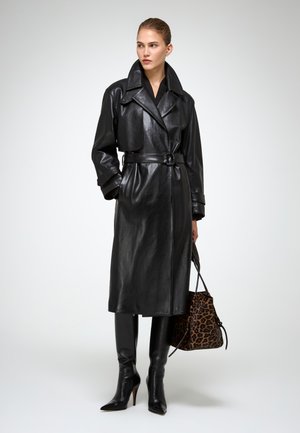 VSP ISABELLE  - Trenci - black